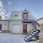 Cozy Superbe 10 Min - Airport 보베